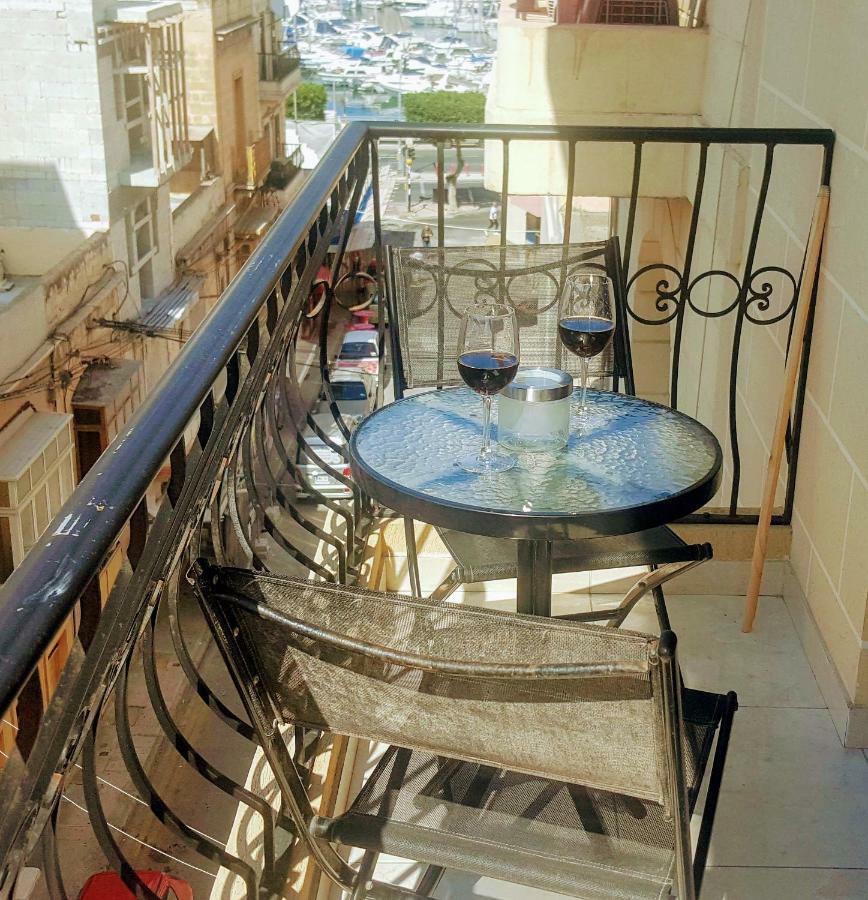 Gianni Holiday Home Pieta Ngoại thất bức ảnh
