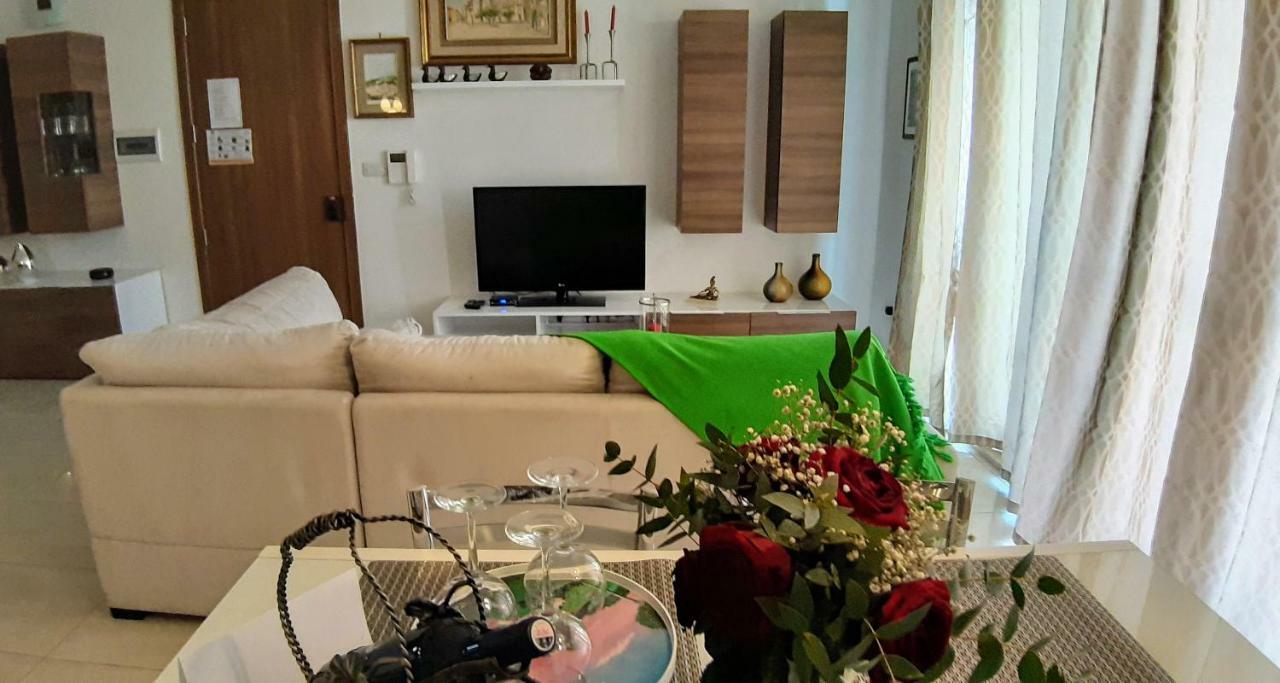 Gianni Holiday Home Pieta Ngoại thất bức ảnh
